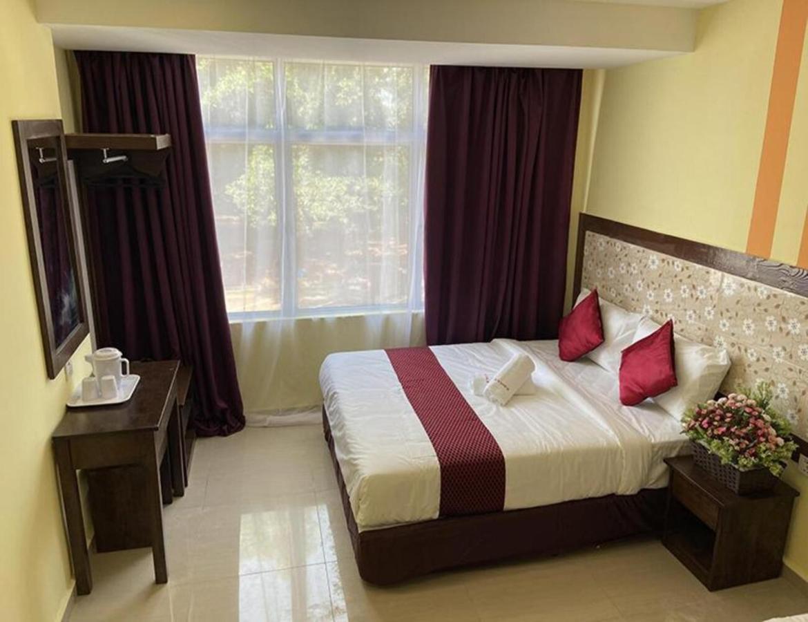 Sun Inns Hotel Meru Raya Chemor Buitenkant foto